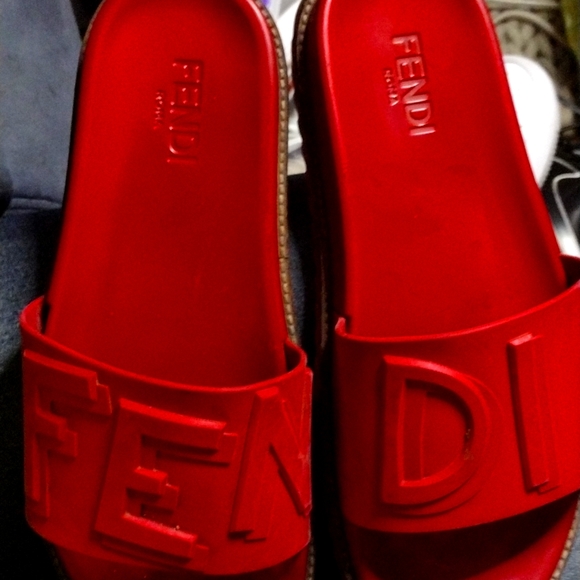 Fendi slides size 10 1/2 US - Picture 1 of 2